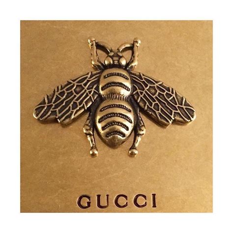 does gucci have a bee logo